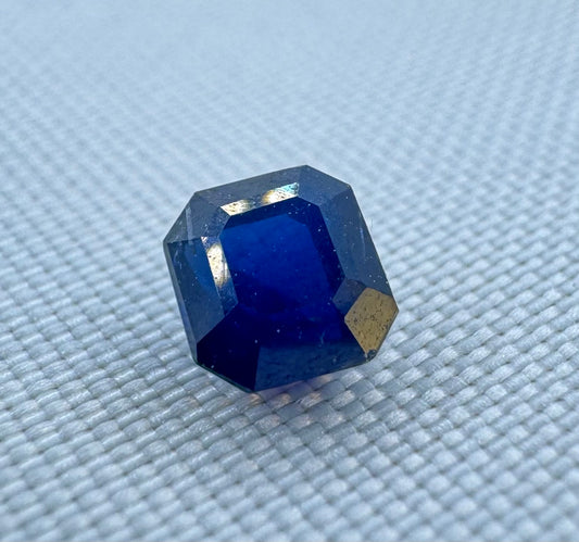 Natural Blue Sapphire - 0.67ct - Octagon Step Cut