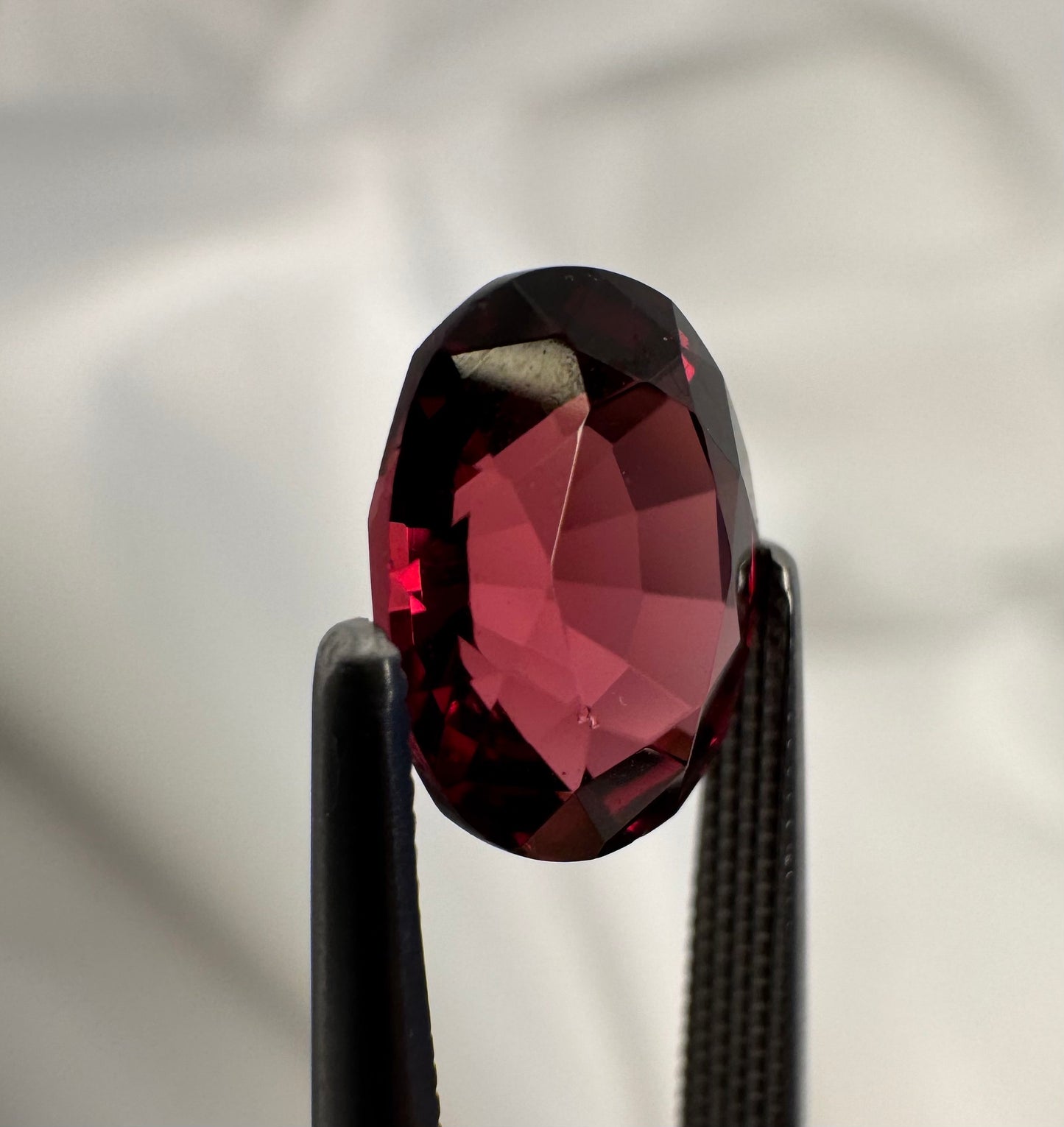 Rhodolite Garnet | Purplish Red | Oval Cut | 2.935 ct