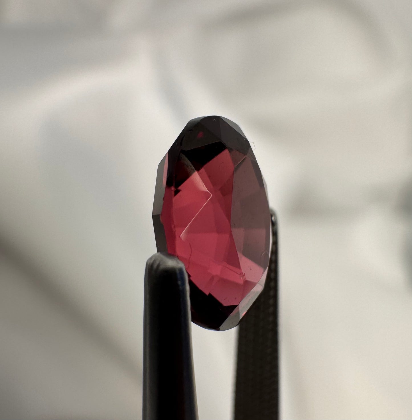 Rhodolite Garnet | Purplish Red | Oval Cut | 2.935 ct