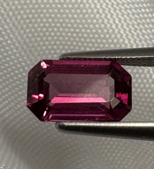 Rhodolite Garnet | Purplish Red |  Octagonal Cut | 2.285 ct