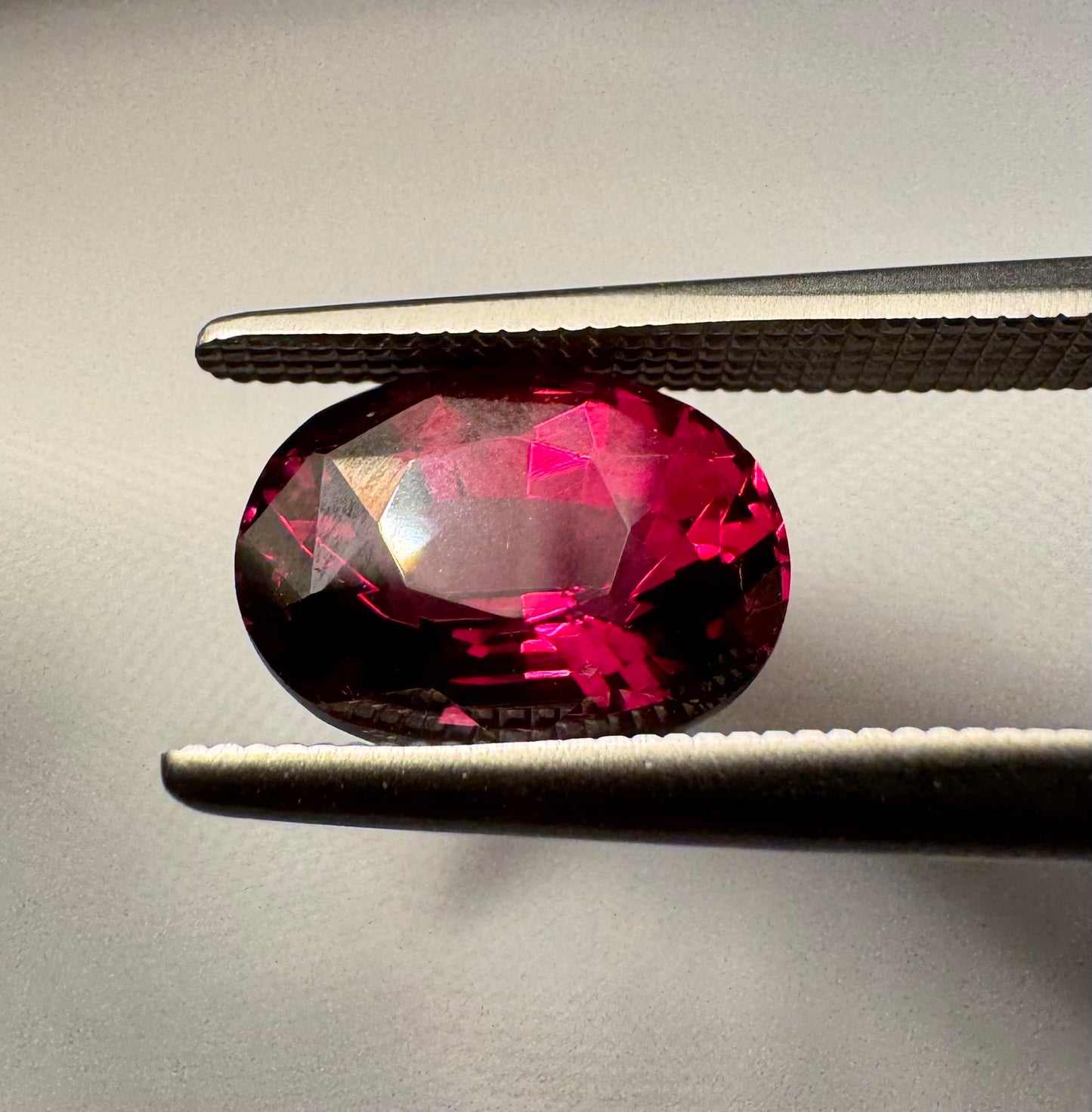 Rhodolite Garnet | Purplish Red |  Oval Cut | 3.185 ct