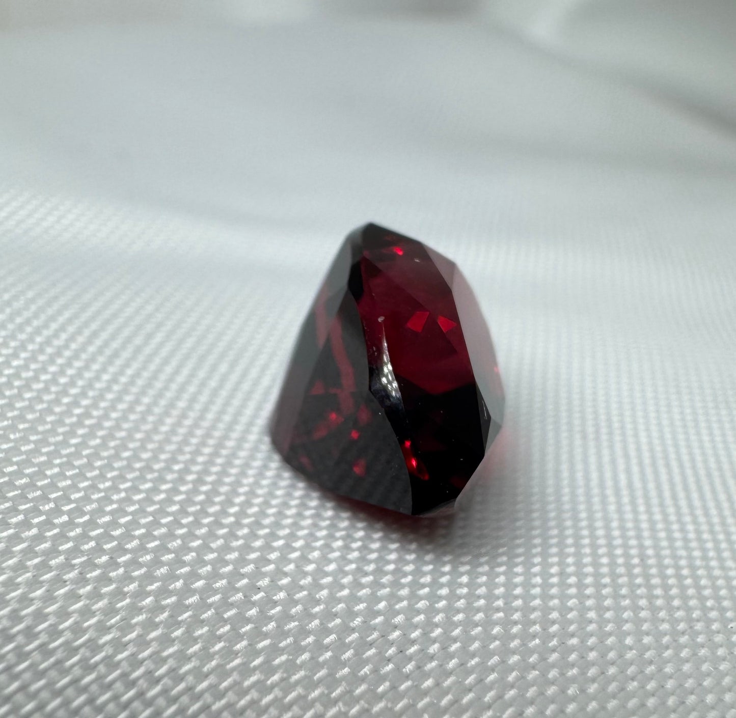 GIA Certified | Natural Pyrope-Almandine Garnet | Red | Pear Cut | 9.33 ct