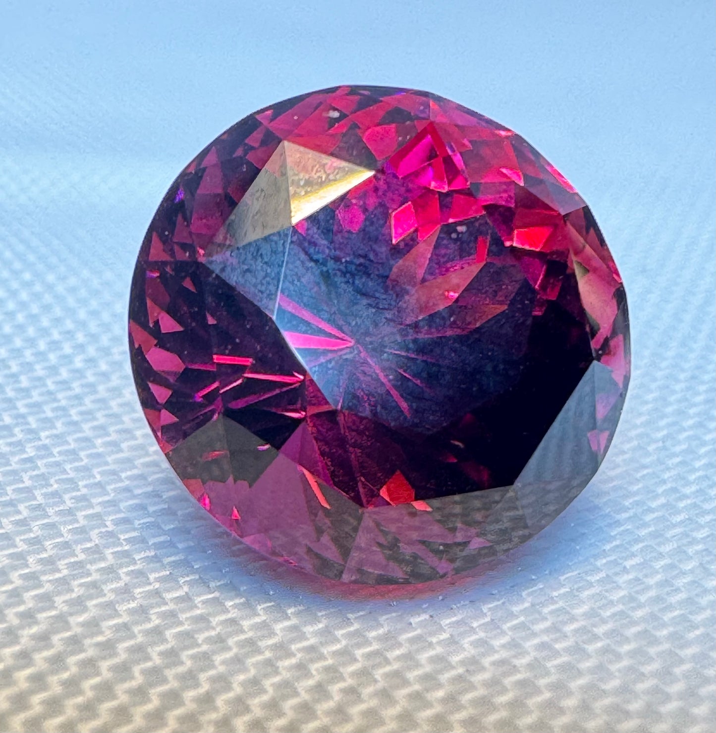 GIA Certified |Natural Pyrope-Almandine Garnet |PurplishRed |Round |8.74 ct