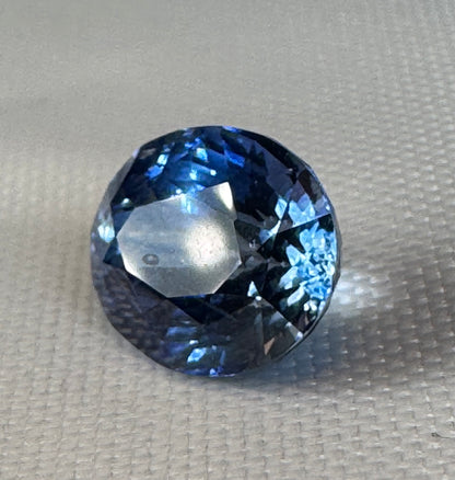 GIA Certified | Natural Blue Sapphire | Cornflower Blue | Oval Cut | 3.68ct