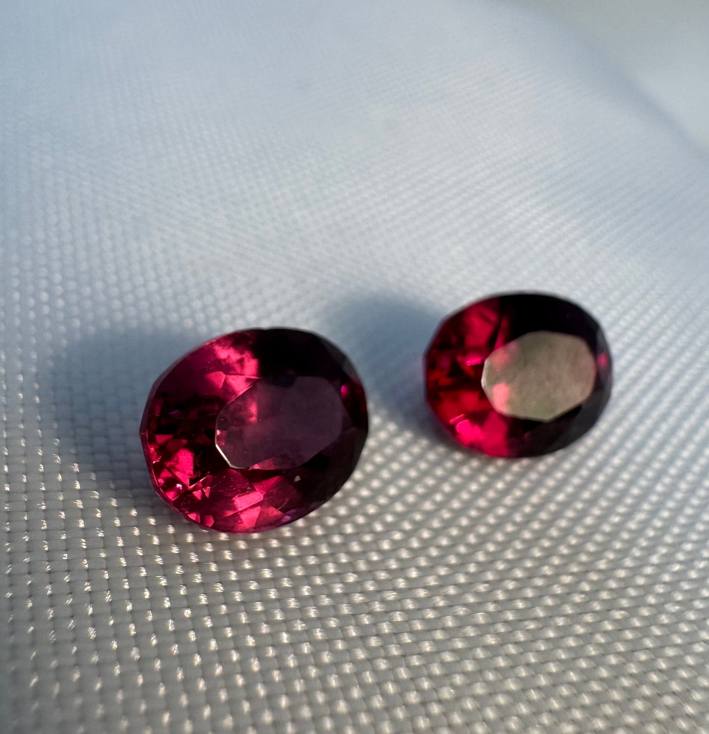 Matching Rhodolite Garnet Pair | Purplish Red | Oval Cut | 4.515 ctw