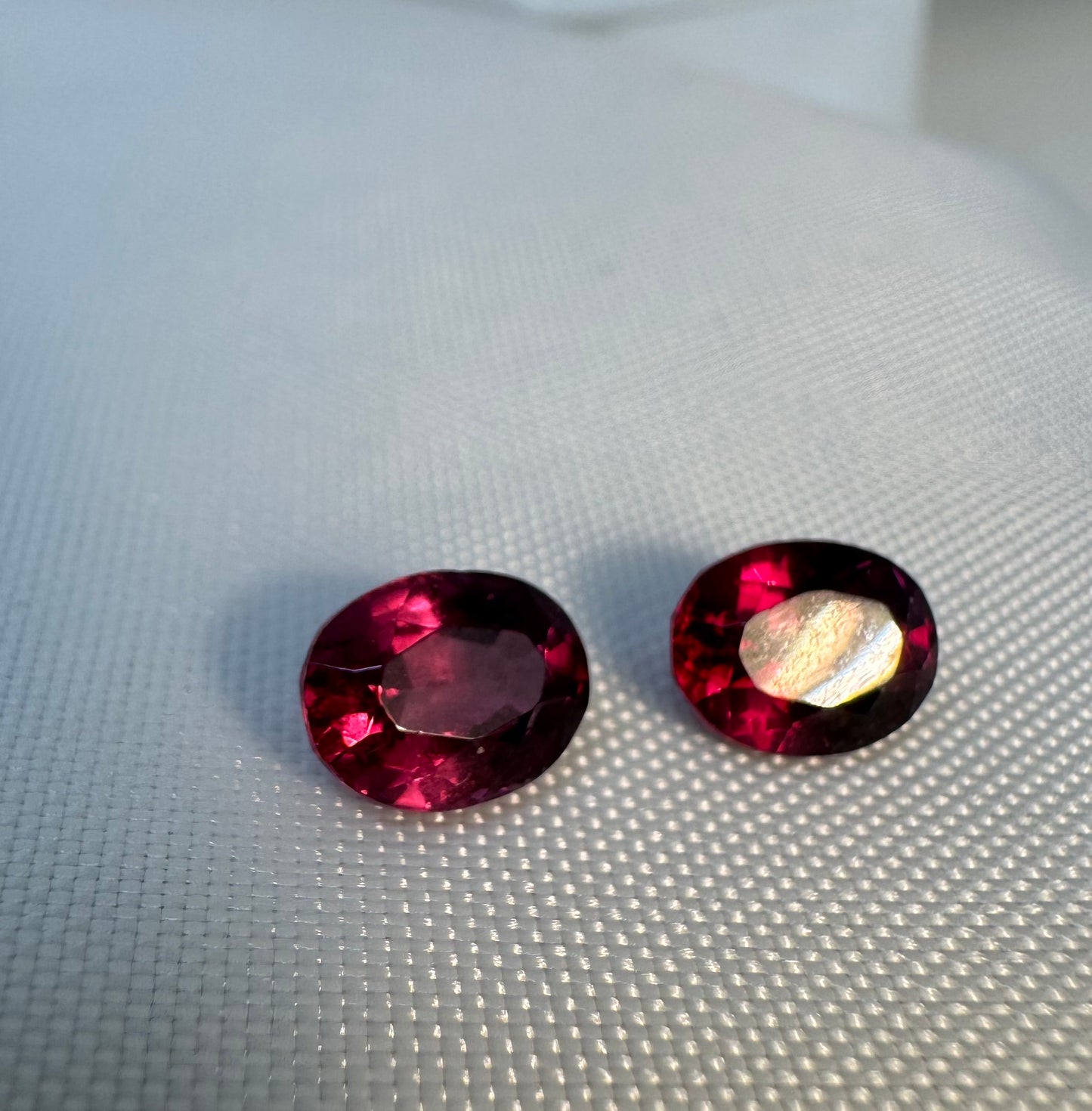 Matching Rhodolite Garnet Pair | Purplish Red | Oval Cut | 4.515 ctw