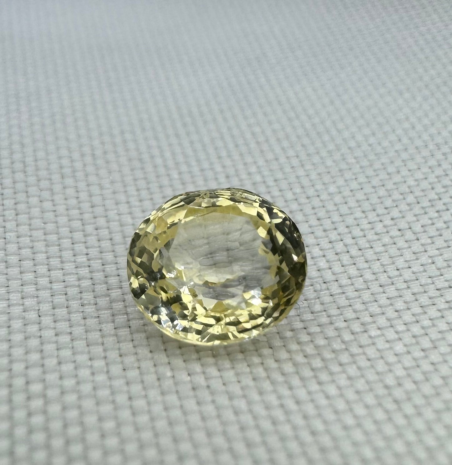 Natural Yellow Sapphire - 1.53ct - Oval Mixed Cut