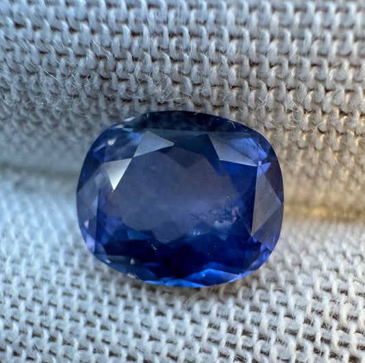 GIA Certified Natural Blue Sapphire - 1.87ct - Rectangular Cushion