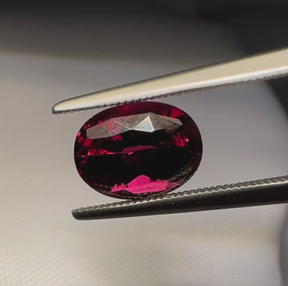 Rhodolite Garnet | Purplish Red |  Oval Cut | 3.185 ct